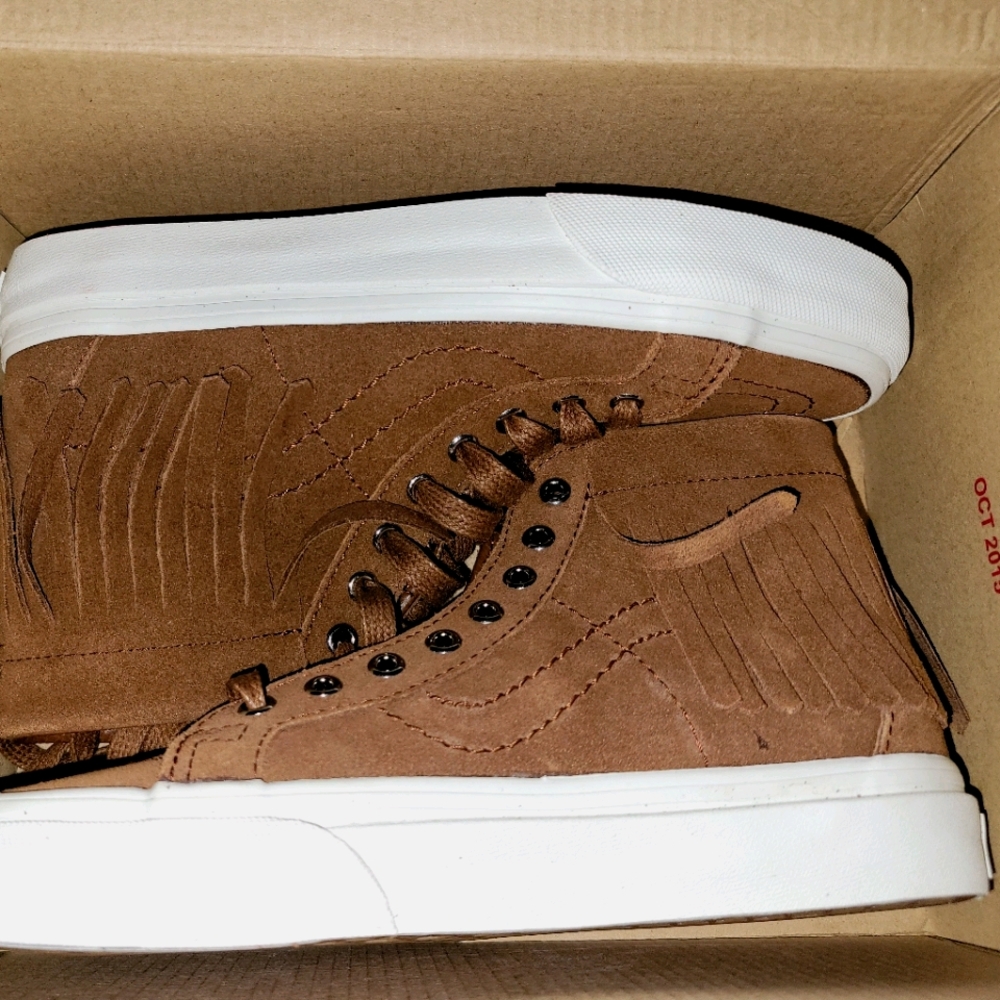 VANS Sk8-Hi Moc Fringe NEVER WORN